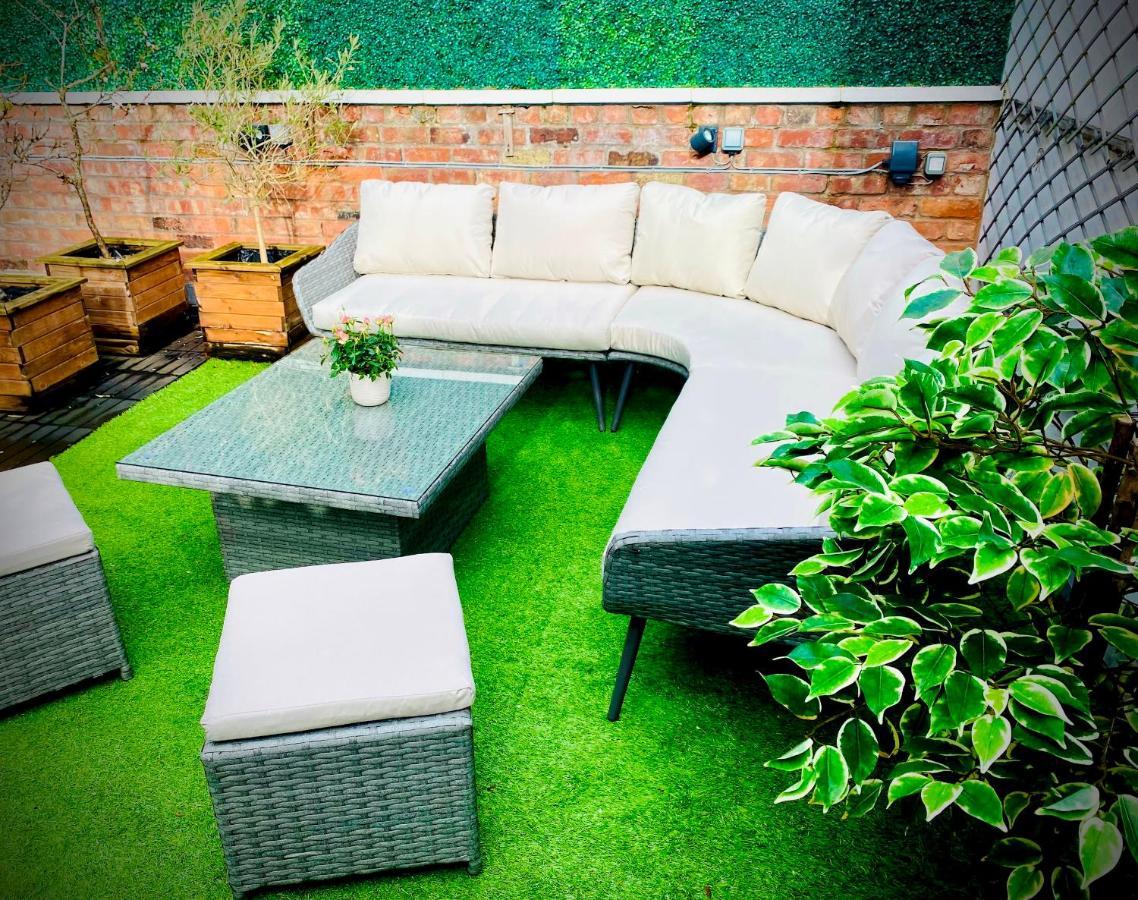 Pass The Keys Superbly Located Handsome Georgian Townhouse Shrewsbury Extérieur photo