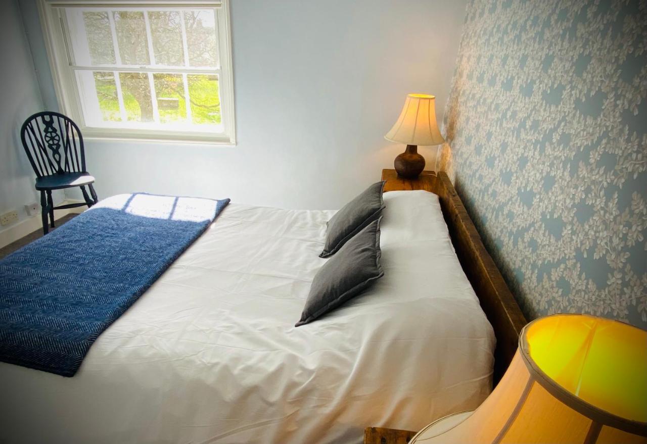 Pass The Keys Superbly Located Handsome Georgian Townhouse Shrewsbury Extérieur photo