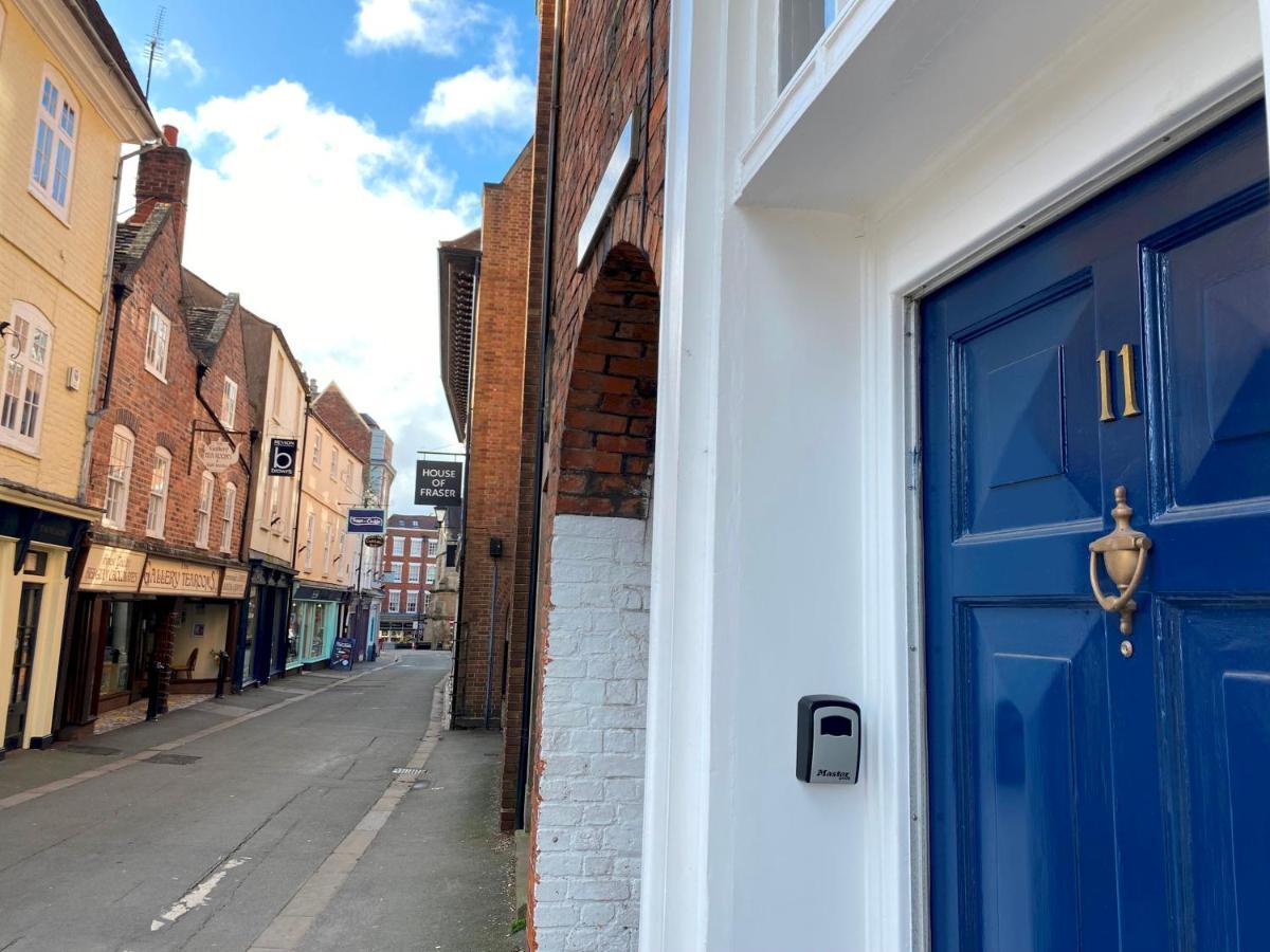 Pass The Keys Superbly Located Handsome Georgian Townhouse Shrewsbury Extérieur photo