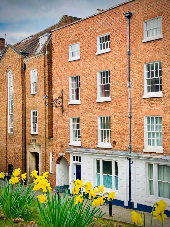 Pass The Keys Superbly Located Handsome Georgian Townhouse Shrewsbury Extérieur photo