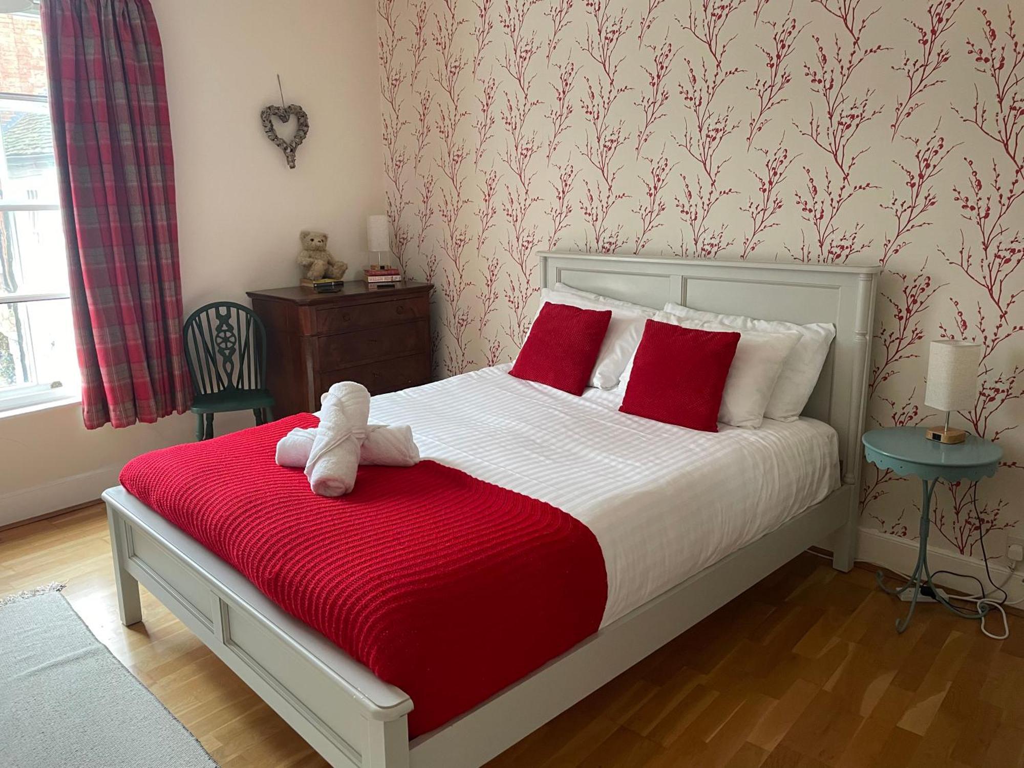 Pass The Keys Superbly Located Handsome Georgian Townhouse Shrewsbury Extérieur photo